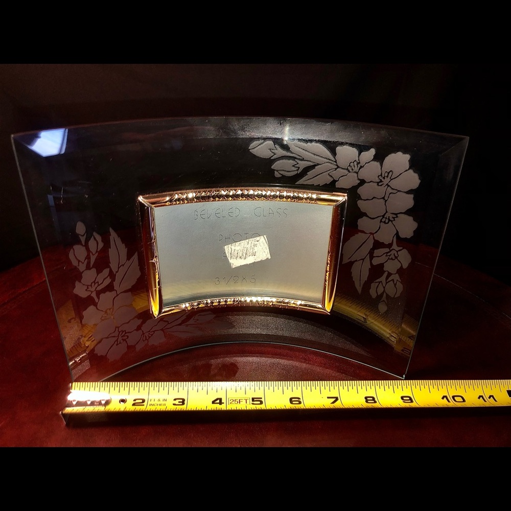 Beveled glass curved photo frame vintage 1983 /Christmas present - Picture 4 of 6